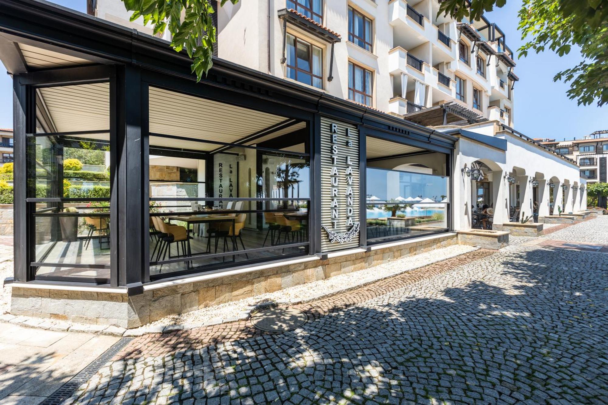 Oasis Beach Club 洛泽内茨 外观 照片